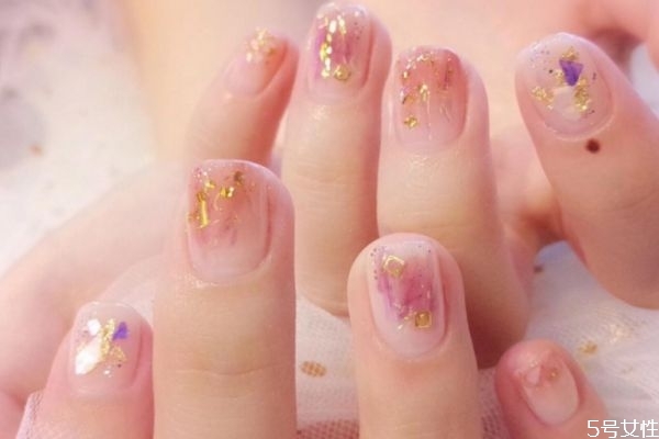 腮红刷和修容刷的区别,修容刷可以刷腮红吗