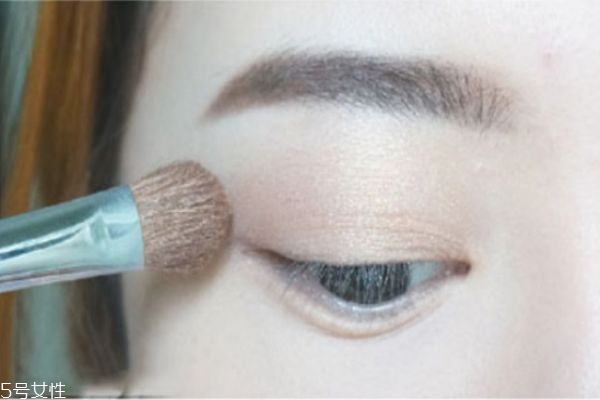 圆眼睛怎么画眼妆,圆眼怎么化妆