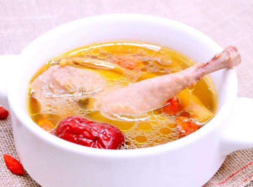 鸽子汤炖的越久越好吗,鸽子汤炖久了好吗