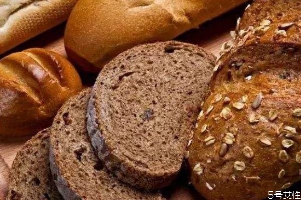 黑麦面包热量高吗,黑麦面包的热量