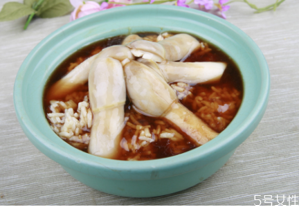 鸡腿菇要煮多久才能熟,鸡腿菇几分钟煮熟