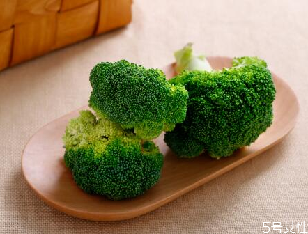 榨西兰花汁需要煮熟吗,西兰花榨汁用不用煮熟