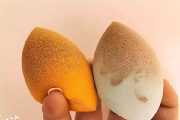 美妆蛋太吸粉怎么办,美妆蛋怎么不吃粉技巧