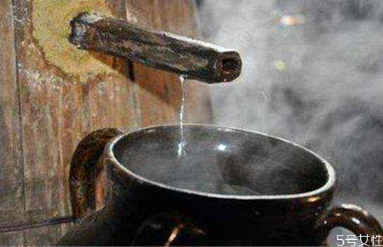 马蹄泡酒有什么功效,马蹄泡白酒的功效 马蹄泡酒有什么功效,马蹄泡白酒的功效