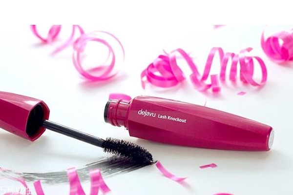 睫毛液和睫毛膏的区别,睫毛膏的类型有哪几种 睫毛液和睫毛膏的区别,睫毛膏的类型有哪几种