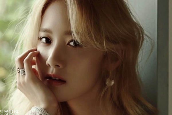 林允化妆教程,简易妆容画法步骤