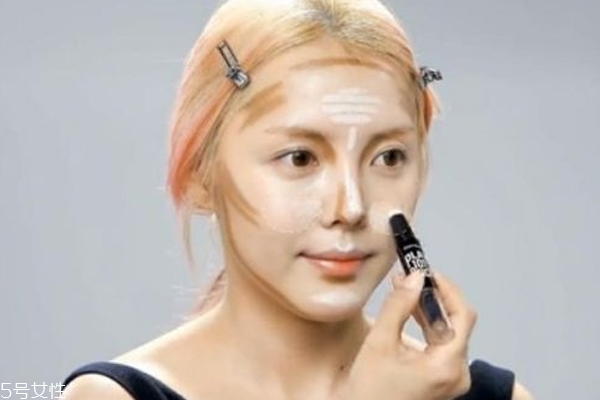 新手修容棒好用还是修容粉好用,修容粉好用还是修容棒好用? 新手修容棒好用还是修容粉好用,修容粉好用还是修容棒好用?