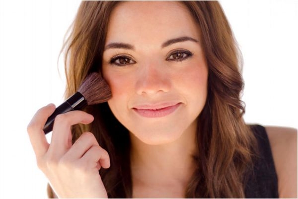 粉底液怎么涂好看,粉底液怎么涂效果最好