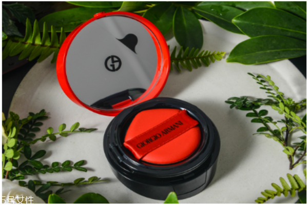 阿玛尼气垫2号和3号区别,阿玛尼气垫2号3号区别哪个是遮瑕更好点