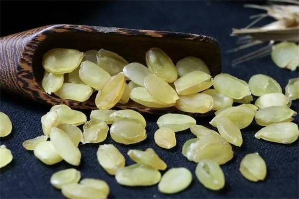 皂角米每次吃多少合适(皂角米一次吃多少合适)