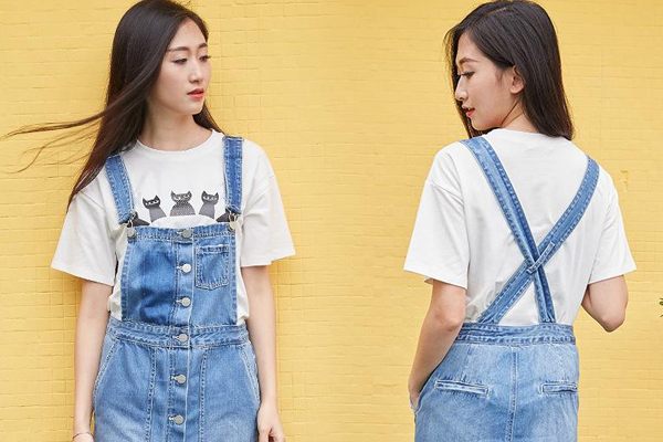 红色吊带裙配什么上衣,酒红色吊带裙搭配什么颜色外套