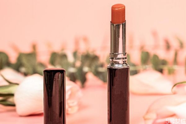 卡姿兰四色眼影盘教程,卡姿兰九色眼影盘