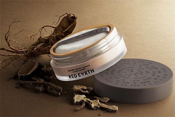 圆肩驼背应该怎么改善(怎样改善圆肩驼背)