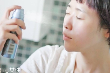 脸部皮肤容易红是什么原因,皮肤总是发红是什么原因