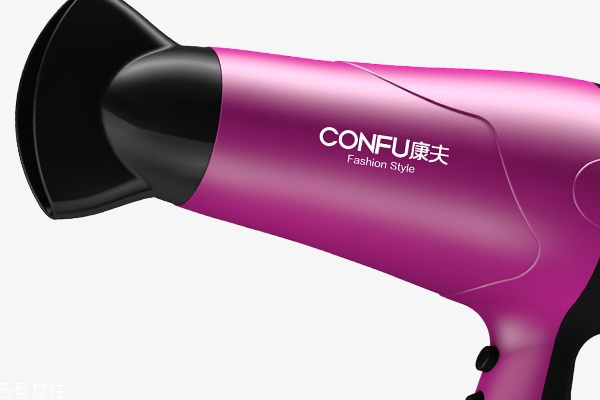 mac哑光口红色号,mac柔感哑光唇膏01色号是什么颜色