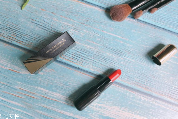 蜜丝佛陀唇膏怎么样,蜜丝佛陀润唇膏 蜜丝佛陀唇膏怎么样,蜜丝佛陀润唇膏