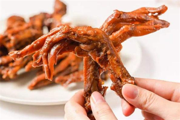 鸭掌怎么做好吃(鸭掌怎么做好吃又简单)