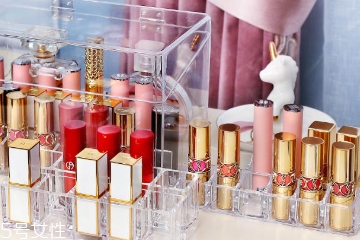 想要有马甲线你应该注意什么呢(怎么样才能有马甲线)