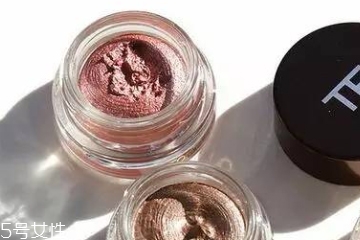 月经期间可以跳绳吗(月经期间可以跳绳吗?如果可以跳多少个合适?)