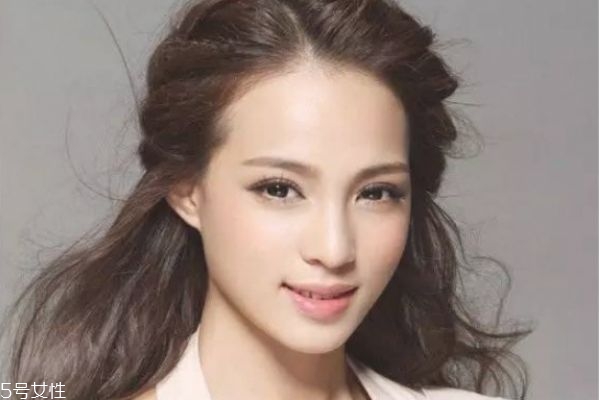 束腰带睡觉能穿吗(束腰带睡觉能穿吗)