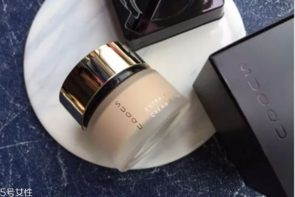 下半身肿吃什么(下半身肿吃什么药)