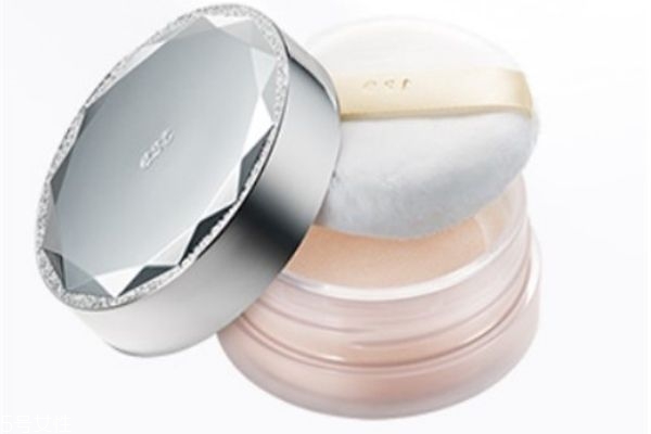 精油开背之后宜洗热水澡(洗完澡可以精油开背吗)