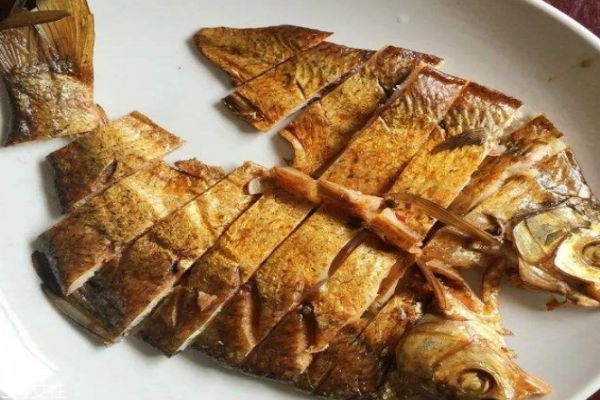 阿玛尼气垫红色好还是粉色,阿玛尼粉色气垫和红色气垫的区别 阿玛尼气垫红色好还是粉色,阿玛尼粉色气垫和红色气垫的区别