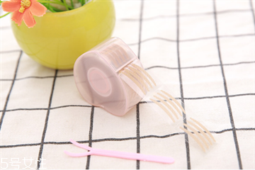 腮红的几种画法,腮红的画法步骤图片