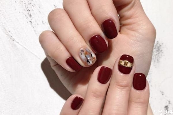 睫毛增长液什么时间用效果好,睫毛增长液什么时候用比较有效果