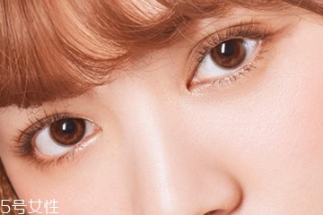 棕色美瞳配什么眼影好看,棕色眼球配什么色美瞳