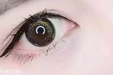 眼影打底有什么用,眼影打底一般打什么色