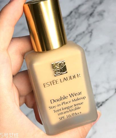 露华浓遮瑕效果好吗,露华浓遮瑕笔怎么用