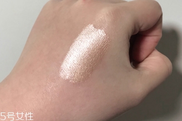 香薰机用什么水,香薰机可以用温水吗