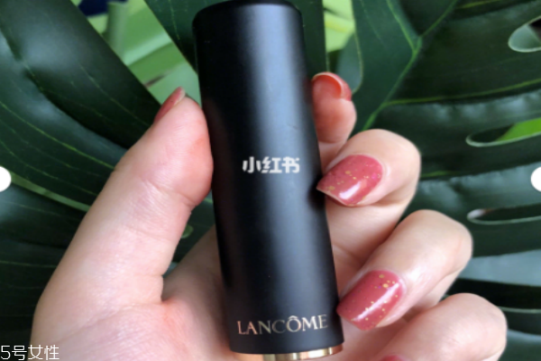 戴眼镜化妆的正确步骤,戴眼镜如何化妆