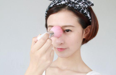 油皮适合用哪款粉底液,适合油性皮肤用的粉底液