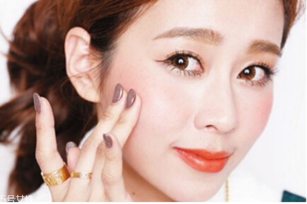 大创粉扑清洗剂怎么用,大创洗剂怎么洗粉扑