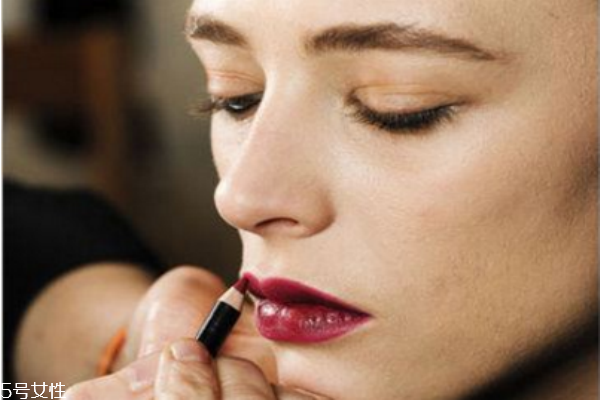 脱腋毛对身体有害吗(腋下的毛去掉有危害吗)