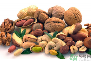 发霉的核桃吃了会怎么样,核桃发霉了能吃吗