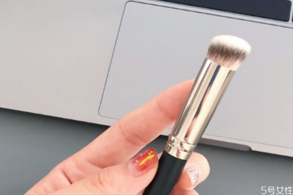 冷皮适合什么颜色腮红,白皮适合的腮红颜色