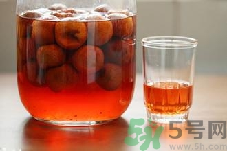山楂干泡酒的做法,山楂干泡酒的配方