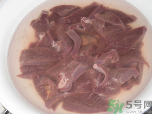 如何去除猪肝的异味,猪肝除腥味