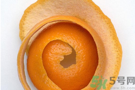 橙子皮能吃吗?吃了好还是不好,橙子皮和陈皮的区别 橙子皮能吃吗?吃了好还是不好,橙子皮和陈皮的区别