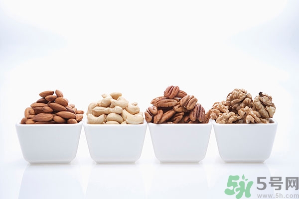 山核桃皮泡酒喝有什么功效,山核桃皮泡白酒有什么功效