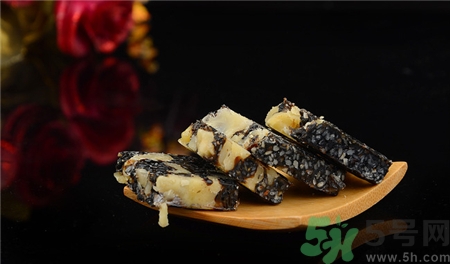 阿胶糕什么时候吃最好?,阿胶糕什么时候吃最好,一次吃多少 阿胶糕什么时候吃最好?,阿胶糕什么时候吃最好,一次吃多少