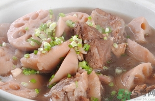 莲藕怎么削皮?为什么会变黑?,莲藕怎么削皮