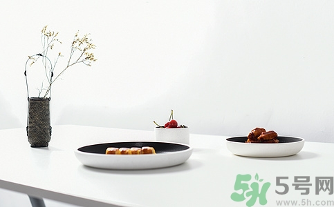 肺炎应注意什么饮食禁忌,肺炎的患者饮食方面应注意什么