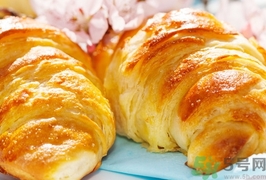 快到期的面包可以吃吗?,面包快到期了还能吃吗