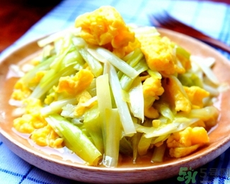 韭黄怎么变黄,韭黄为什么是黄的 韭黄怎么变黄,韭黄为什么是黄的