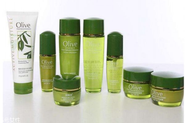 秋季用什么护肤品比较好,秋冬季节该用哪些护肤品