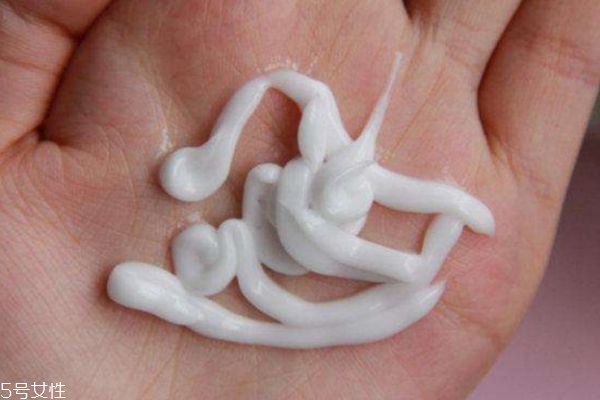 长期使用身体乳的危害,身体乳天天用对身体有害吗